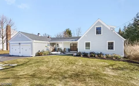 4 Franklin Rd, Mendham, NJ 07945