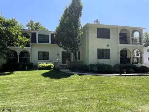 18 Heritage Dr # H, Chatham Twp, NJ 07928