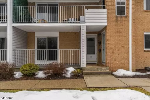 2350 State Route 10 UNIT D-19, Morris Plains, NJ 07950