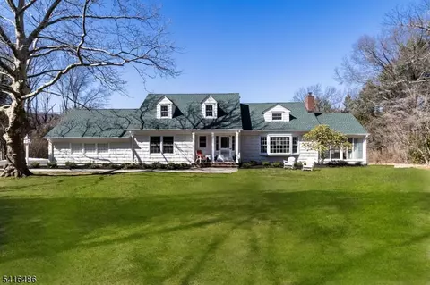 5 Saint Clair Rd, Morristown, NJ 07960
