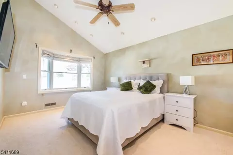 1 Milton Ave, Summit, NJ 07901 photo 16