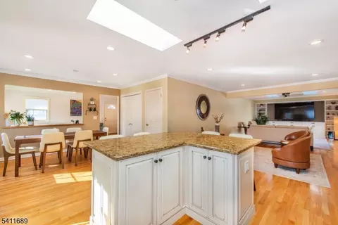 1 Milton Ave, Summit, NJ 07901 photo 7