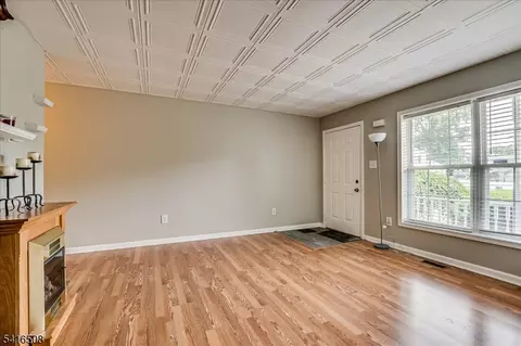 73-81 Mariners Ct, Plainfield, NJ 07063 photo 7