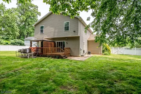 73-81 Mariners Ct, Plainfield, NJ 07063 photo 17