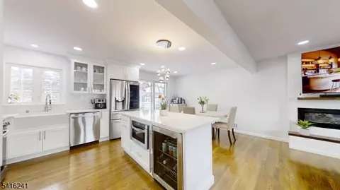 13 Moryan Rd, Edison, NJ 08817 photo 7