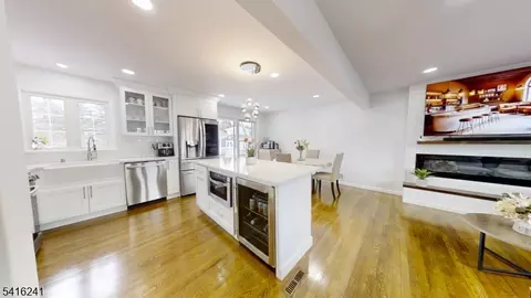 13 Moryan Rd, Edison, NJ 08817 photo 25
