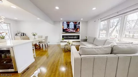 13 Moryan Rd, Edison, NJ 08817 photo 10