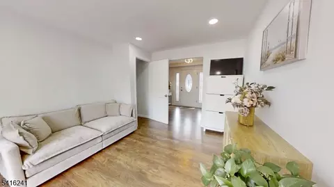 13 Moryan Rd, Edison, NJ 08817 photo 15