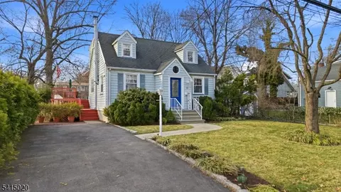 17 Richmond Ave, Cranford, NJ 07016