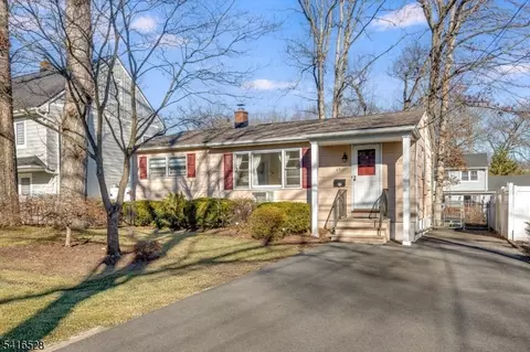 144 Redwood Ave, Wayne, NJ 07470
