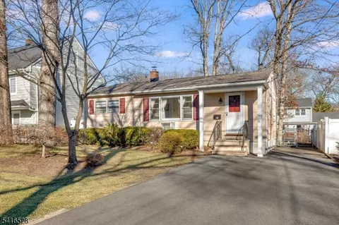 144 Redwood Ave, Wayne, NJ 07470