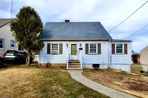 18 Durrell St, Verona, NJ 07044