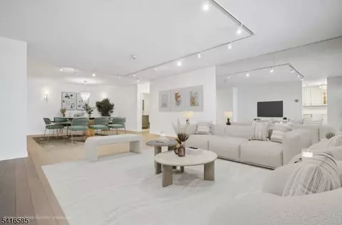 2 Claridge Dr #9 NE, Verona, NJ 07044