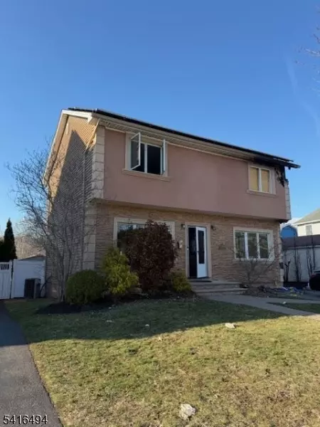 1 Knollwood Rd, Totowa, NJ 07512