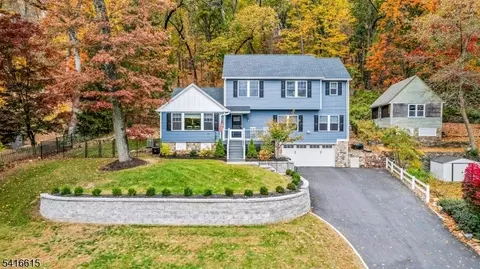 15 Hardman Ter, Denville, NJ 07834