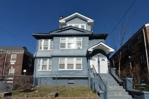 349 Osborne Ter, Newark, NJ 07112