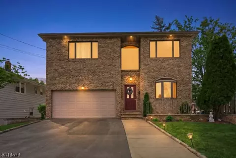 270 Baldwin Ave, Hasbrouck Heights, NJ 07604