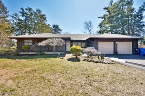 620 S Randolphville Rd, Piscataway, NJ 08854