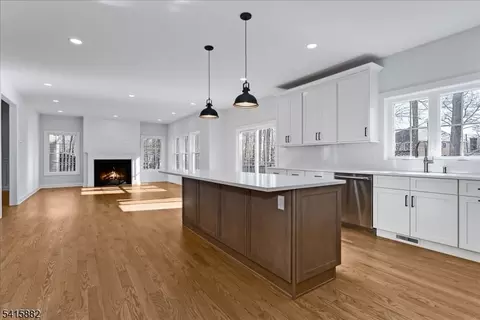 181 Maple Ave, Berkeley Heights, NJ 07922 photo 8