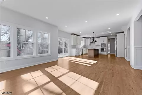 181 Maple Ave, Berkeley Heights, NJ 07922 photo 10