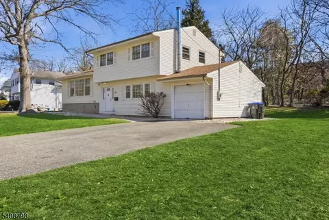 39 Gage Rd, East Brunswick, NJ 08816