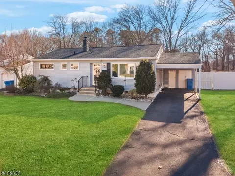 14 Andover Rd, Old Bridge, NJ 08857