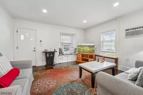 65 Springfield Ave, Summit, NJ 07901 photo 4