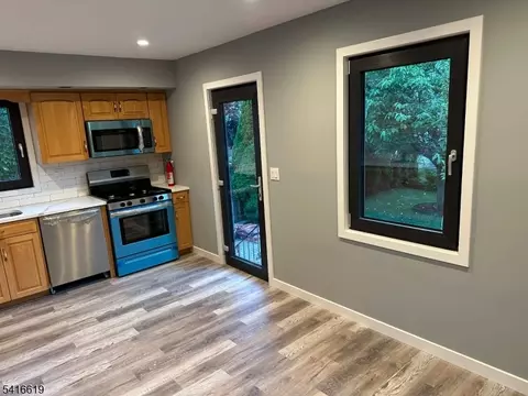80 Koster St, Wallington, NJ 07057 photo 3