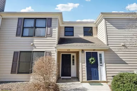 45 Sunrise Dr, Gillette, NJ 07933