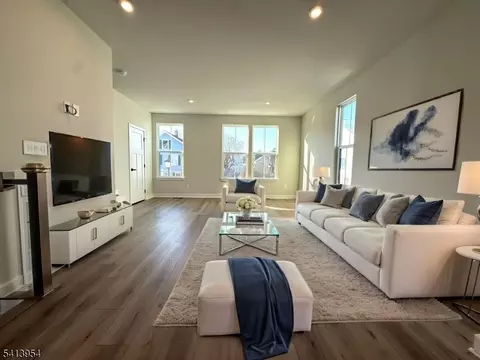 Living - 106 E Stiger St, Hackettstown, NJ 07840 photo 3 of 5