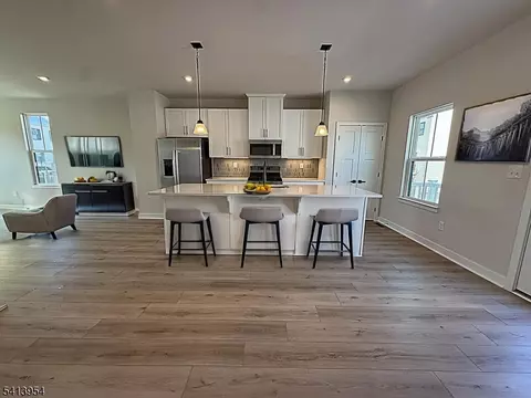 106 E Stiger St, Hackettstown, NJ 07840