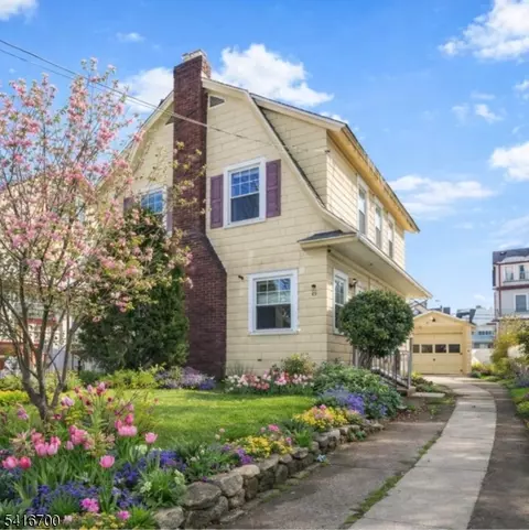 33 Beaumont Pl, Newark, NJ 07104