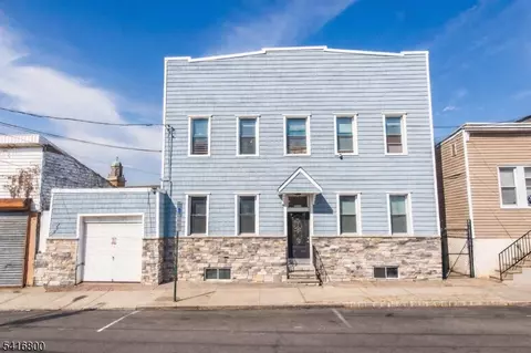 9 N 8th St, Belleville, NJ 07109