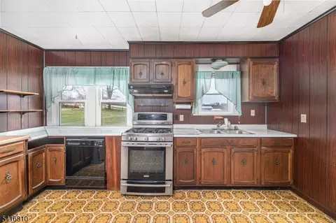 53 Walnut St, Wantage, NJ 07461 photo 18