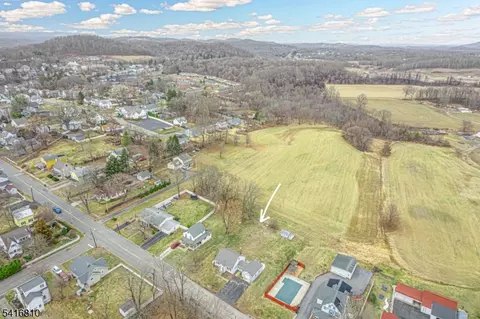 53 Walnut St, Wantage, NJ 07461 photo 3