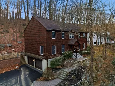 Exterior - 30 Cardinal Rd, Hackettstown, NJ 07840 photo 2 of 11