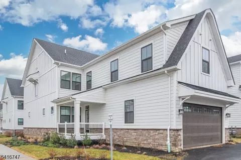 24 Willow Ln #24, Parsippany, NJ 07054