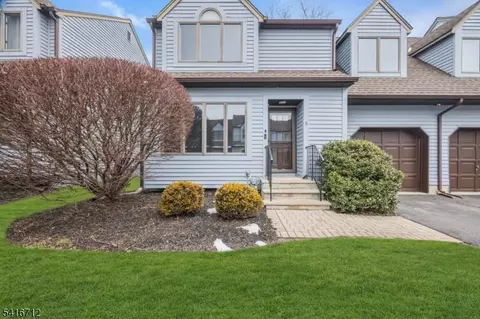 8 Village Park Ct #8, Scotch Plains, NJ 07076
