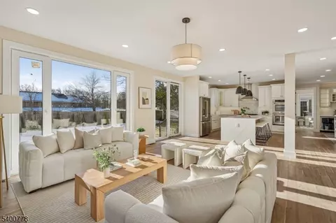 207 N Scotch Plains Ave, Westfield, NJ 07090