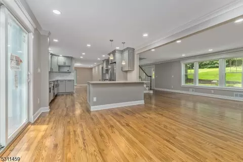 56 Mountainside Rd, Mendham, NJ 07945 photo 12