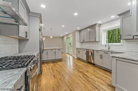56 Mountainside Rd, Mendham, NJ 07945 photo 16