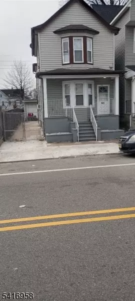 526 14th Ave, Paterson, NJ 07504