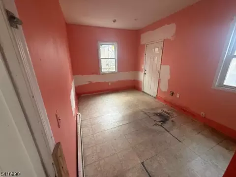 681 W 3rd St, Plainfield, NJ 07060 photo 7
