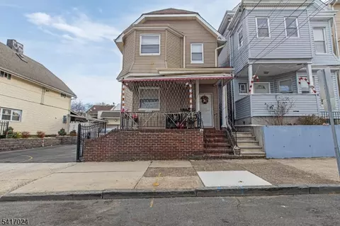 1029 E 19th St, Paterson, NJ 07501