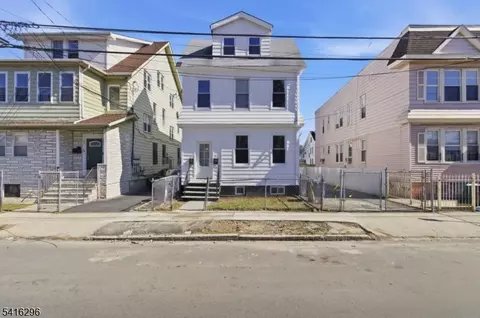 182 Norwood St, Newark, NJ 07106