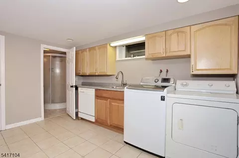 16 Maple Ave, South Hackensack, NJ 07606 photo 23