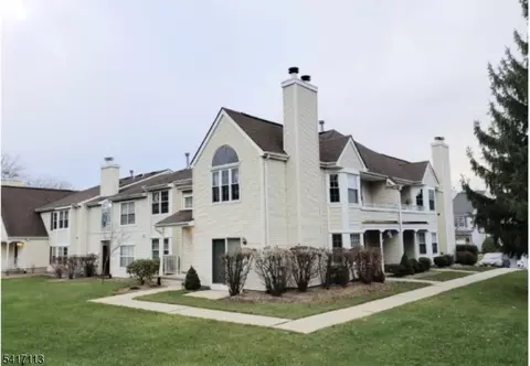 1404 Pinhorn Dr, Bridgewater, NJ 08807