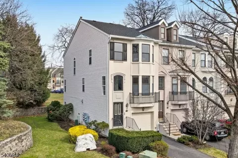 349 Wilshire Dr, Nutley, NJ 07110