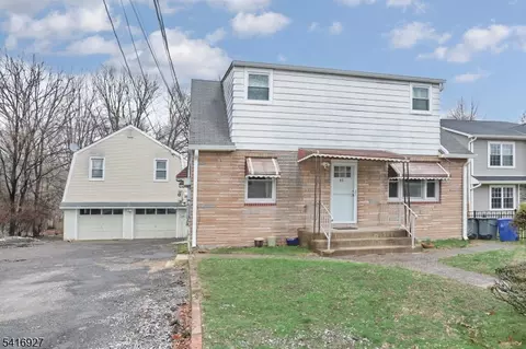 45 Sand Rd, Westwood, NJ 07675
