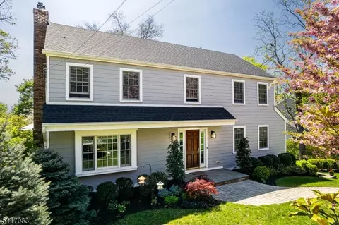 16 Nicholson Dr, Chatham Twp, NJ 07928